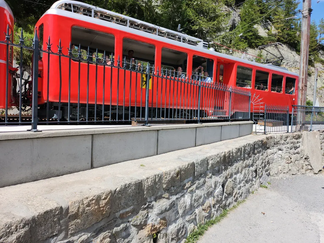 Mur de soutènement en Prémurette® le long d’une voie ferrée de montagne